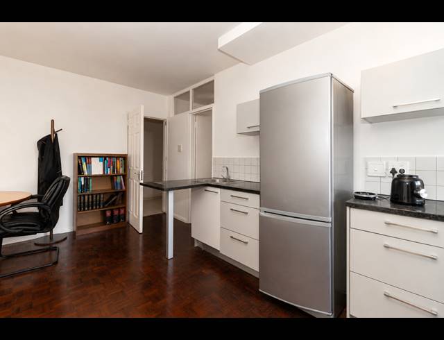 1 BEDROOM APARTMENT TO LET IN CAPE TOWN CITY CENTRE